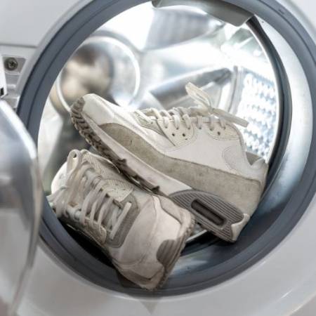 Как постирать беговые кроссовки?