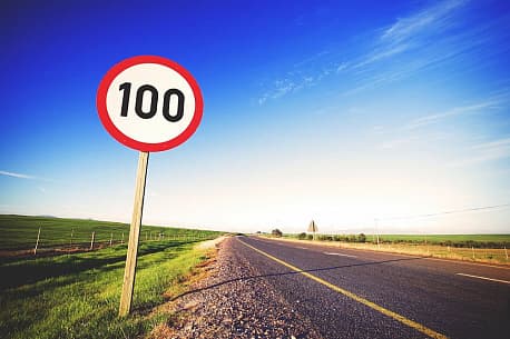 Забег Пробег «Ультра-Веселуха». Сотка на Встречной